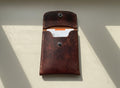 Porte-cartes en cuir marron vintage – Compact & Élégant