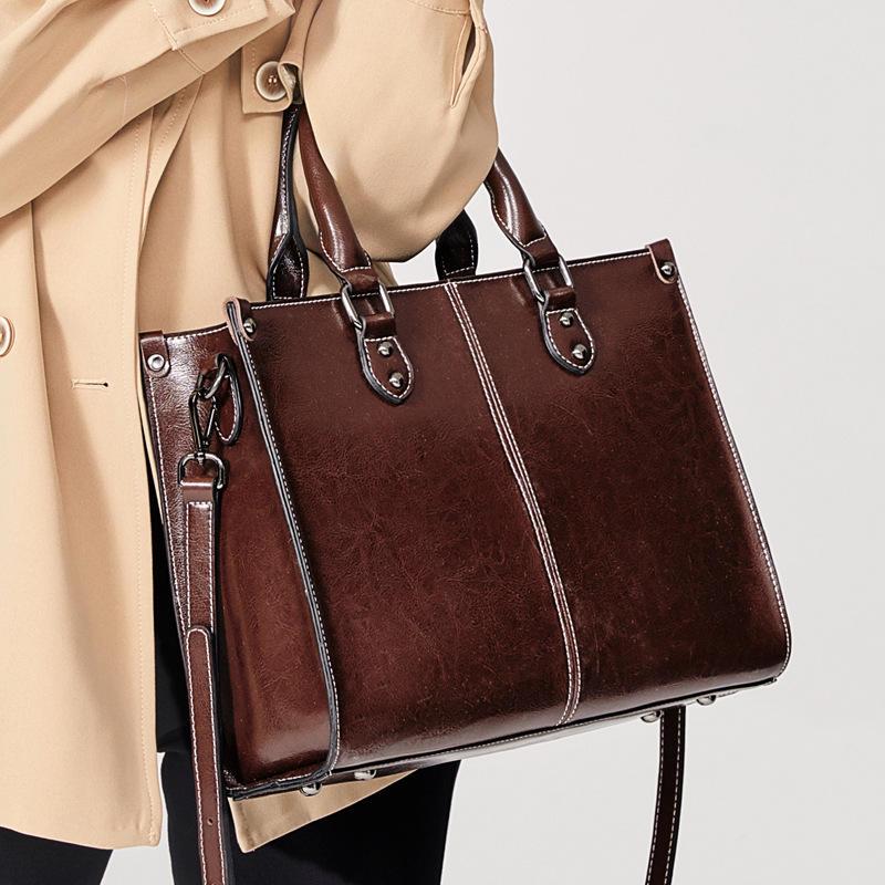 Vintage Brown Leather Tote Bag for Women, Large Shoulder Handbag, Elegant Crossbody Purse, Office Work Bag, Everyday Chic Satchel