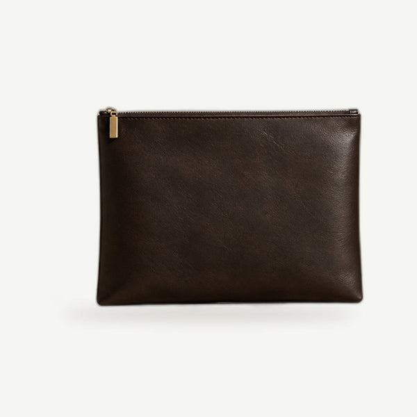 L’Essentiel — Pochette zippée en cuir